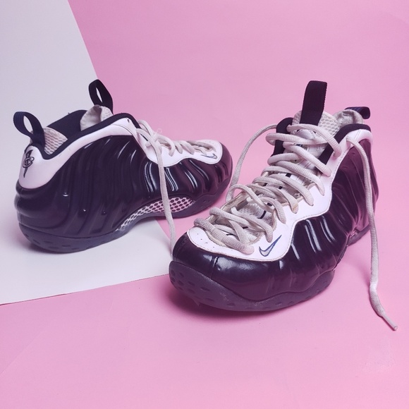 Supreme X Nike Air Foamposite OneSneaker Freaker